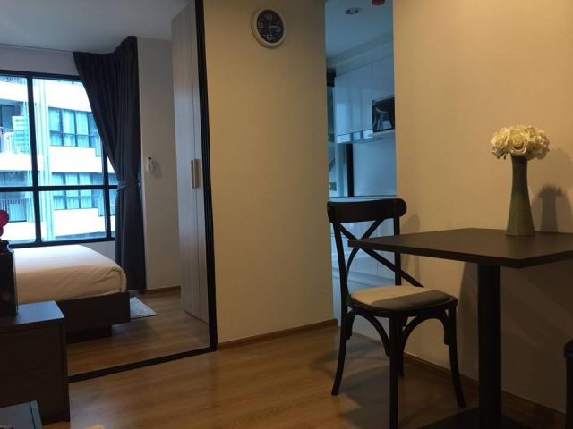 เซนทริโอคอนโด ให้เช่าพร้อมเฟอร์นิเจอร์ ใกล้สี่แยกเซนทรัล บรรยากาศดีเดินทางสะดวก