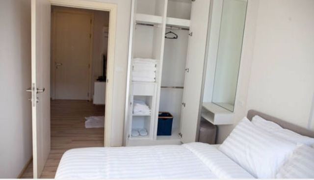 6C100153 ขายคอนโด The base uptown condo 1 ห้องนอน 1 ห้องน้ำ