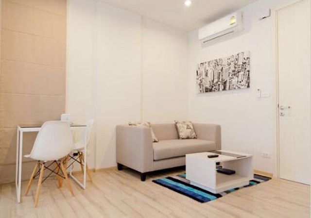 6C100152 ขายคอนโด The base uptown condo 1 ห้องนอน 1 ห้องน้ำ