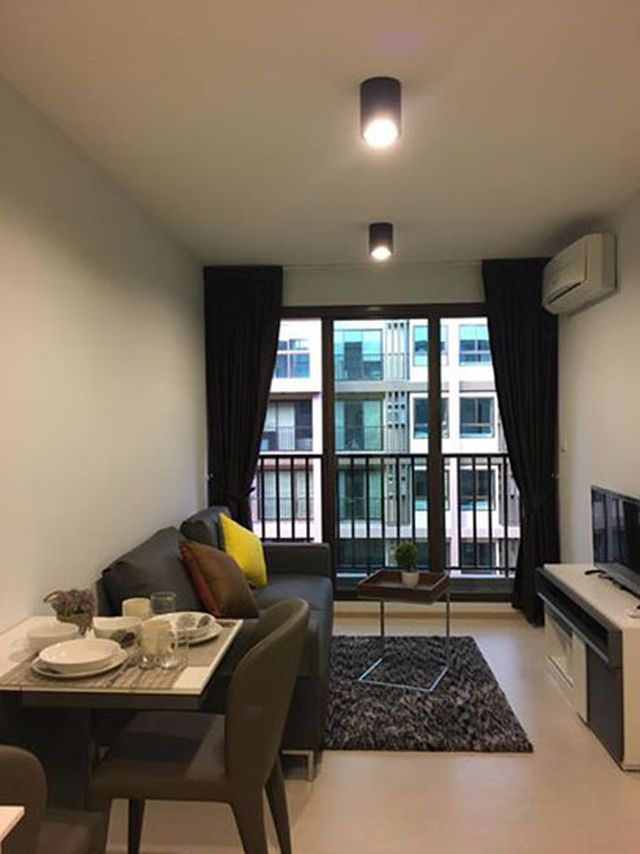 6A110806 ให้เช่าคอนโด Zcape 3 condo 1 ห้องนอน 1 ห้องน้ำ ราคา 14,500บาทต่อเดือน