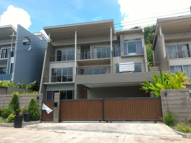 6A90495 ให้เช่าบ้านเดี่ยวสามชั้น 4 ห้องนอน 4 ห้องน้ำ พื้นที่ 89 ตรว.