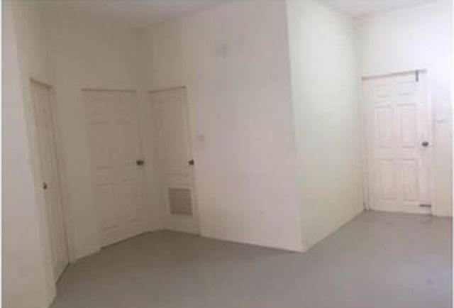 6C110301 ขายขาดบ้านแฝดสองชั้น 3 ห้องนอน 2 ห้องน้ำ พื้นที่ 38.3 ตรว