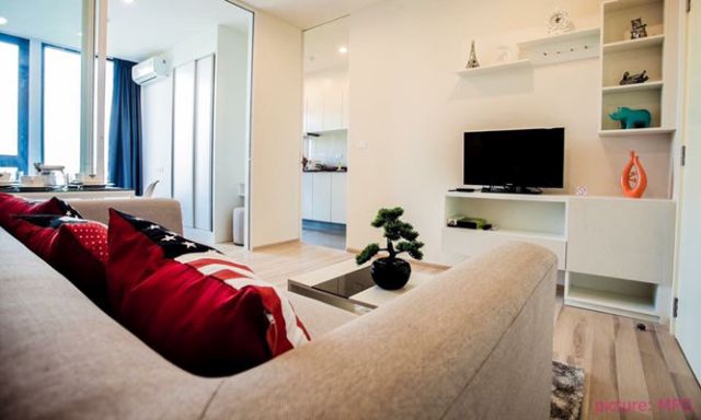 6A100622 ให้เช่าคอนโด The base uptown condo 1 ห้องนอน 1 ห้องน้ำ