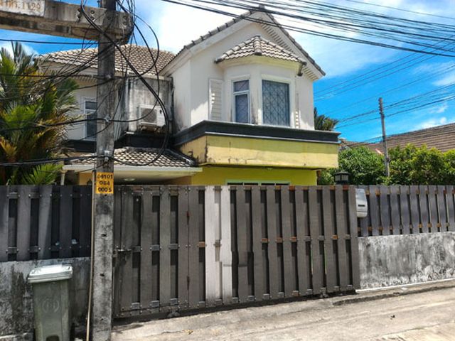 6C100155 ขายบ้านเดี่ยวสองชั้น 3 ห้องนอน 3 ห้องน้ำ พื้นที่ 52 ตรว.