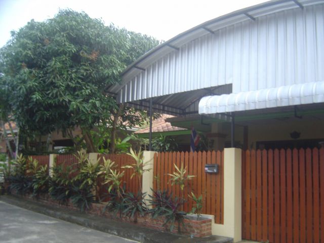 ขายบ้านเดี่ยวในตัวเมือง บรรยากาศร่มรื่น 4.5ล้าน