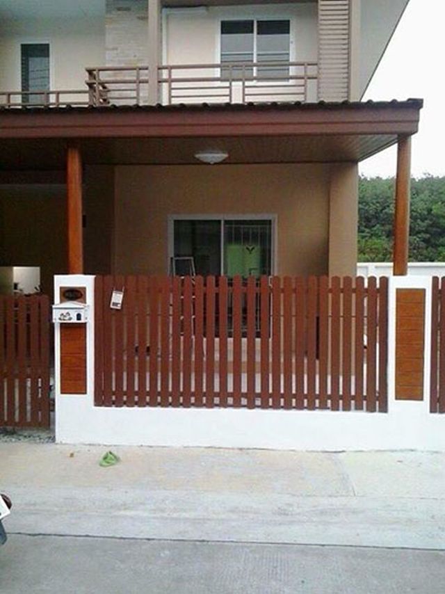 6A120280 ให้เช่าทาวน์เฮาส์ 2 ชั้น 4 ห้องนอน 2 ห้องน้ำ ราคาเช่าเดือนละ 10,000 บาท