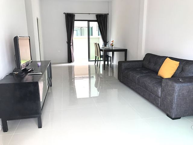 6A30019 ให้เช่าทาวน์เฮาส์ 3 ห้องนอน 2 ห้องน้ำ ราคาเช่าเดือนละ 15,000 บาท