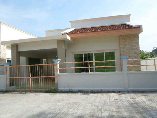 6A90516 ให้เช่าบ้านเดี่ยวชั้นเดียวมีรั้ว 3 ห้องนอน 3 ห้องน้ำ พื้นที่ 47 ตรว.