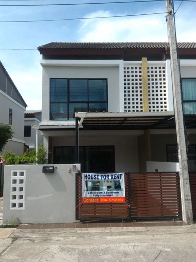 6A90533 ให้เช่าทาวน์โฮมส์ 2 ชั้น 2 ห้องนอน 3 ห้องน้ำ