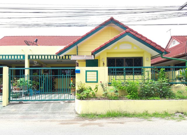 6A120301 ให้เช่าบ้านแฝดชั้นเดียว   2 ห้องนอน 10,000 บาทต่อเดือน