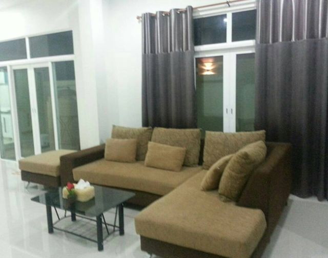 6A120302 ให้เช่าบ้านแฝดชั้นเดียว 2 ห้องนอน 2 ห้องน้ำ 10,000 บาทต่อเดือน