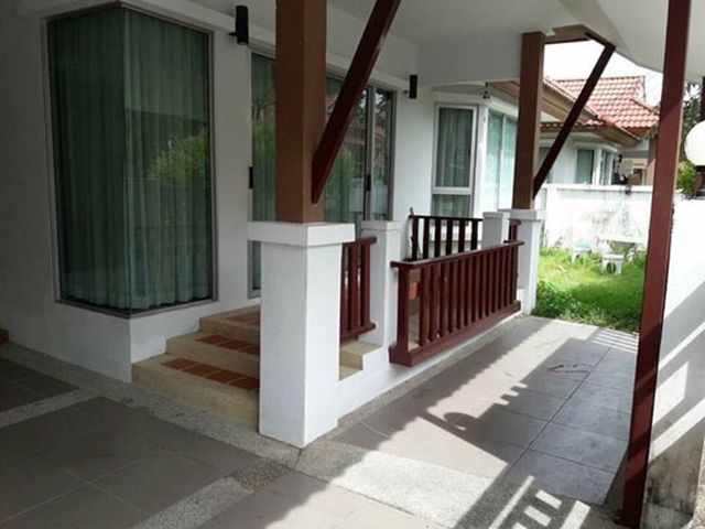 6A120313 ให้เช่าบ้านแฝดชั้นเดียว 3 ห้องนอน 2 ห้องน้ำ พื้นที่ 42 ตรว.