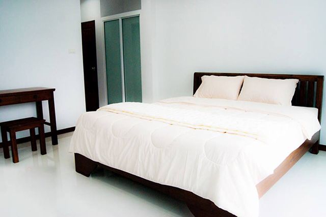 6A90544 ให้เช่าบ้านเดี่ยว 2 ชั้น 2 ห้องนอน 3 ห้องน้ำ พื้นที่ 32 ตรว.