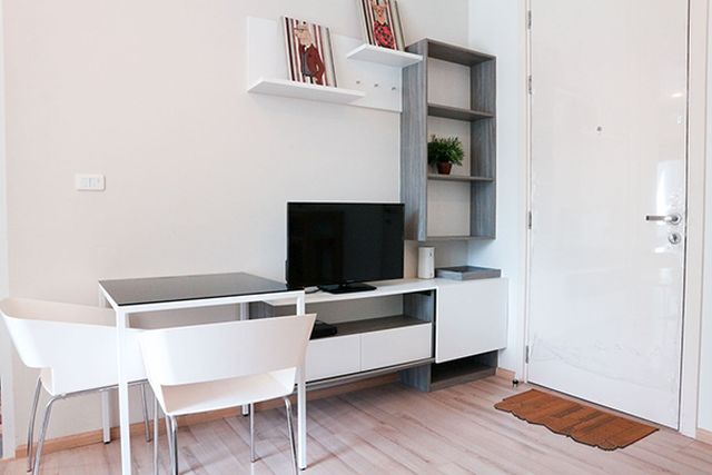 6A110931 ให้เช่าคอนโด The base Downtown 1 ห้องนอน 1 ห้องน้ำ