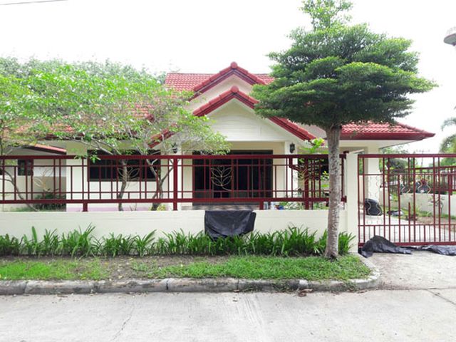 6A120321 ให้เช่าบ้านเดี่ยวชั้นเดียว 3 ห้องนอน 2 ห้องน้ำ พื้นที่ 60 ตรว.