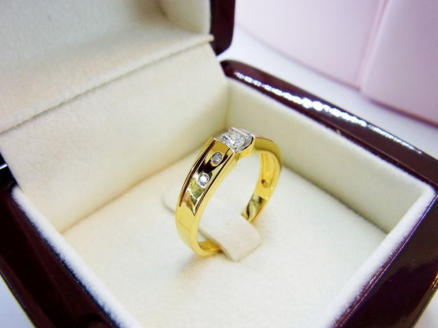 แหวนเพชรแท้ ห้างเพชรกาญจน์ 14,500.-