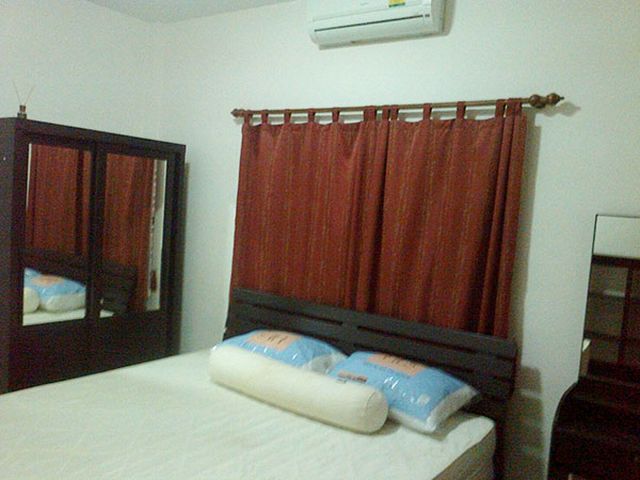 6A110968 ให้เช่าบ้านแฝดชั้นเดียว 2 ห้องนอน 1 ห้องน้ำ พื้นที่ 36 ตรว.