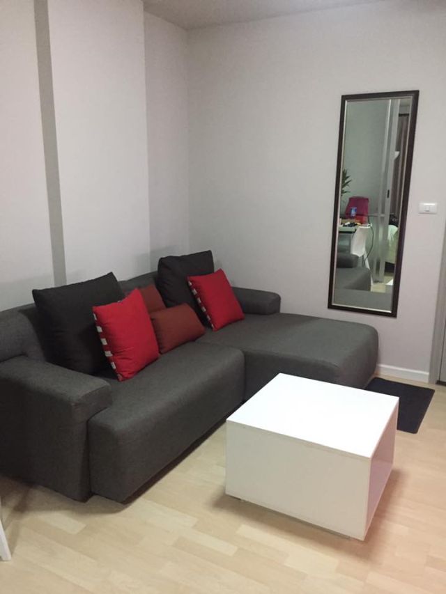 6A110967 ให้เช่าคอนโดสุดหรู   1 ห้องนอน 1 ห้องน้ำ เฟอร์จัดเต็ม พร้อมเข้าอยู่