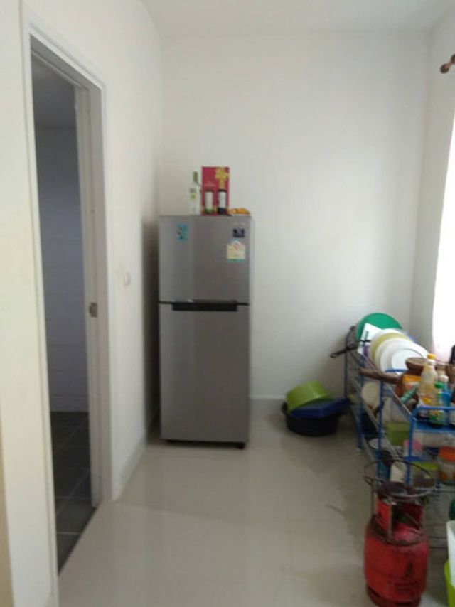 6A120329 ให้เช่าทาวน์เฮาส์ 2 ชั้น 3 ห้องนอน 2 ห้องน้ำ ราคาเช่าเดือนละ 10,000 บาท