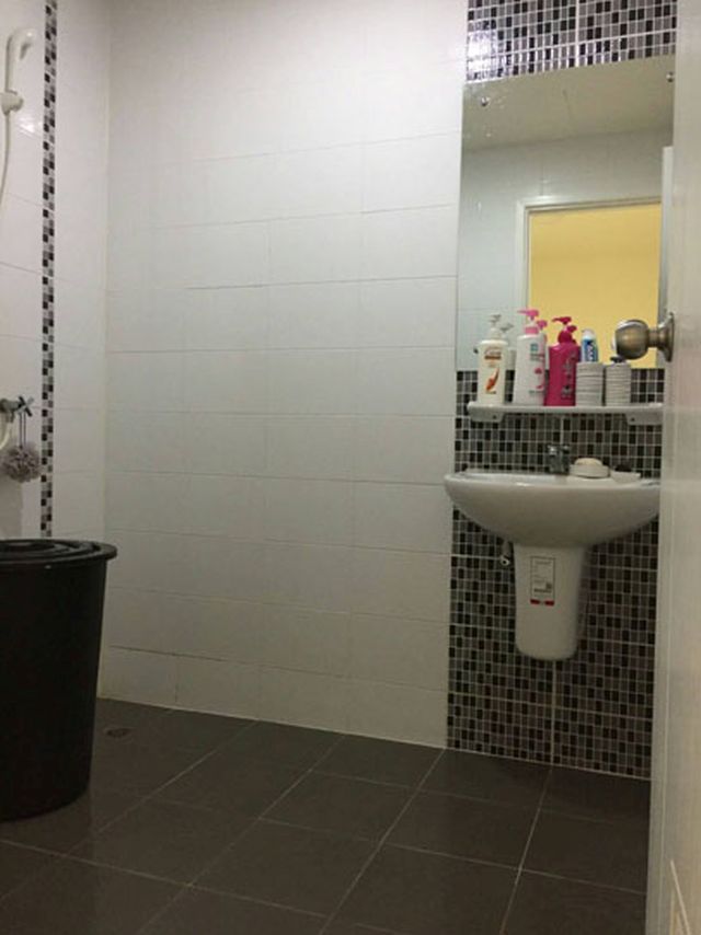 6A120329 ให้เช่าทาวน์เฮาส์ 2 ชั้น 3 ห้องนอน 2 ห้องน้ำ ราคาเช่าเดือนละ 10,000 บาท