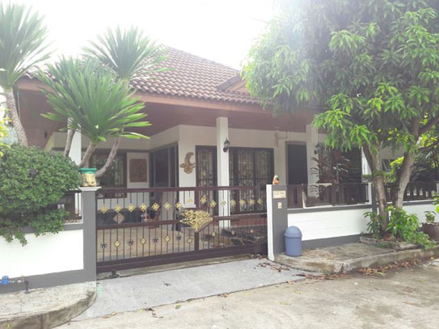 6A110985 ให้เช่าบ้านเดี่ยวชั้นเดียว 3 ห้องนอน 2 ห้องน้ำ