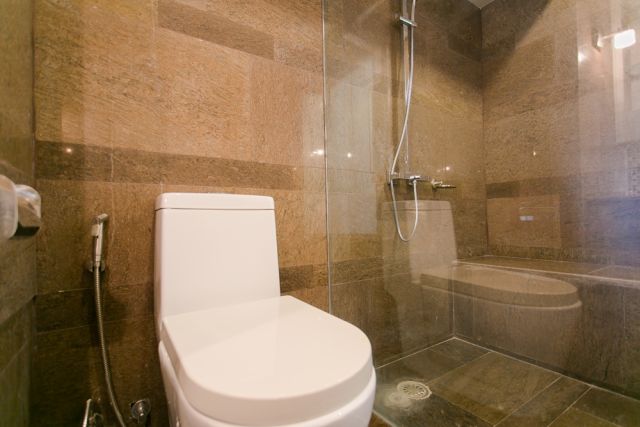 ขายคอนโด ห้องกว้างพร้อมเข้าอยู่ ในเขตกะทู้ ภูเก็ต ในราคาเพียง 2800000