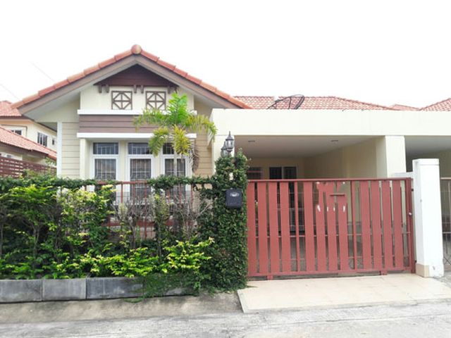 6A110993 ให้เช่าบ้านเดี่ยวชั้นเดียวสุดหรู 3 ห้องนอน 2 ห้องน้ำ