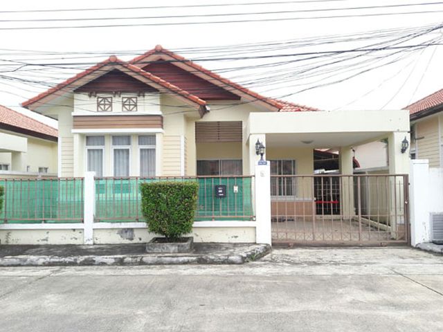 6A110994 ให้เช่าบ้านเดี่ยวชั้นเดียวสุดหรู 3 ห้องนอน 2 ห้องน้ำ พื้นที่ 50 ตรว.