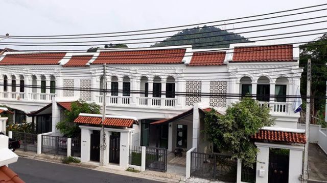 6A100706 ให้เช่าทาวน์เฮาส์ 2 ชั้น 3 ห้องนอน 3 ห้องน้ำ ราคาเช่าเดือนละ 18,000 บาท