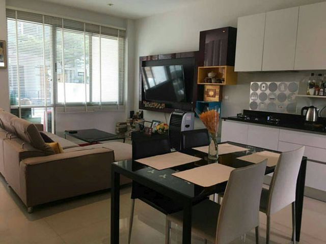 6A90582 ให้เช่าทาวน์เฮาส์ 2 ชั้น 2 ห้องนอน 3 ห้องน้ำ ราคาเช่าเดือนละ 25,000 บาท