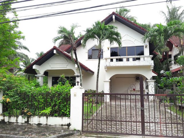 6A90588 ให้เช่าบ้านเดี่ยวสองชั้นแถวฉลอง 4 ห้องนอน 3 ห้องน้ำ พื้นที่ 200 ตรว.