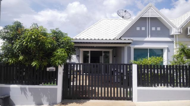 บ้านแฝดพร้อมเฟอร์นิเจอร์ครบ สวยน่าอยู่ สะอาดมากก