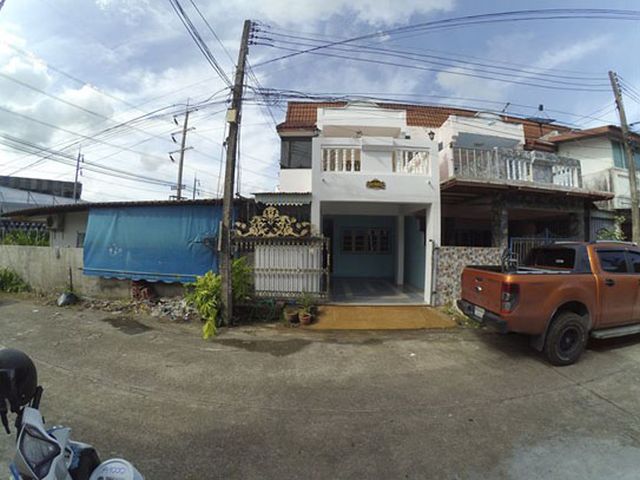 6A90591 ให้เช่าทาวน์เฮาส์ 2 ห้องนอน 2 ห้องน้ำ ราคาเช่าเดือนละ 9,000 บาท