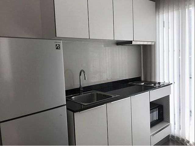 6A111031 ให้เช่าคอนโด The base Downtown condo 1 ห้องนอน 1 ห้องน้ำ