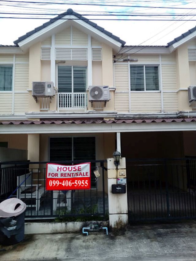 6A120341 ให้เช่าทาวน์เฮาส์ 2 ชั้น 3 ห้องนอน 2 ห้องน้ำ ราคาเช่าเดือนละ 13,000 บาท
