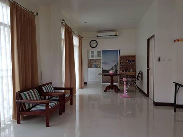 6A120345 ให้เช่าบ้านแฝดชั้นเดียว 2 ห้องนอน 2 ห้องน้ำ พื้นที่ 36 ตรว.