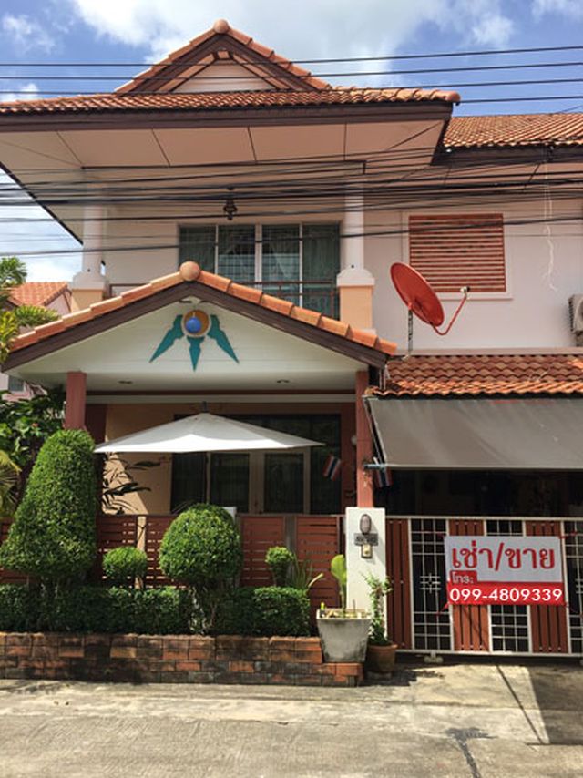 6A90611 ให้เช่าบ้านแฝดสองชั้น 3 ห้องนอน 2 ห้องน้ำ พื้นที่ 28 ตรว.