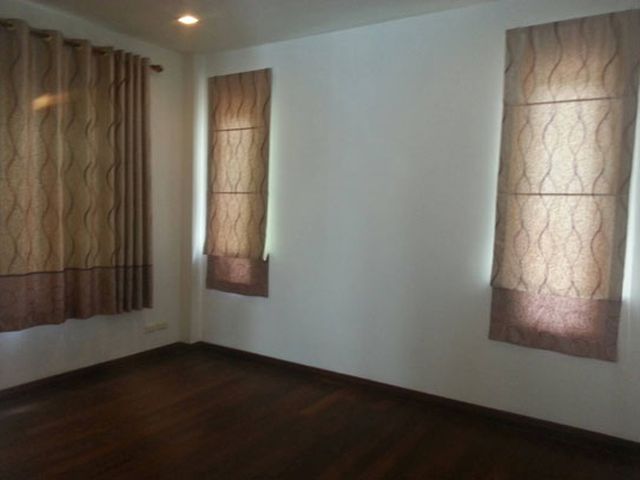 6C90239 ขายบ้านเดี่ยว 2 ชั้น 3 ห้องนอน 3 ห้องน้ำ พื้นที่ 80 ตรว. ราคา 11 ล้านบาท