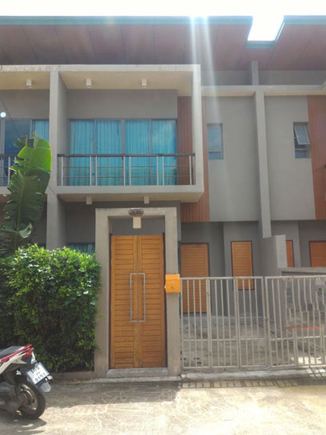 6A90603 ให้เช่าทาวน์เฮาส์ 2 ชั้น 3 ห้องนอน 2 ห้องน้ำ