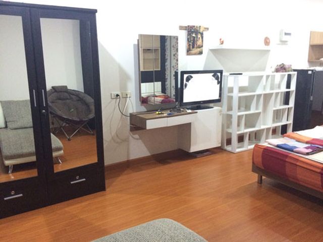6A100776 ให้เช่าคอนโด The green place condo  1 ห้องนอน 1 ห้องน้ำ