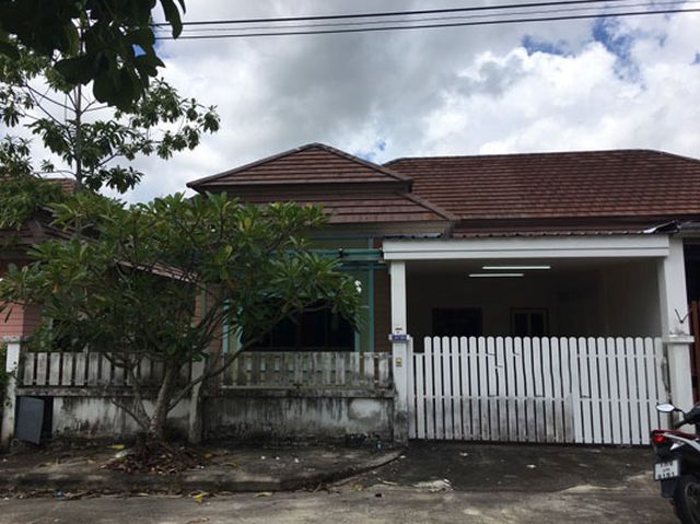 6A90624 ให้เช่าบ้านแฝดชั้นเดียว 2 ห้องนอน 2 ห้องน้ำ พื้นที่ 80 ตรม.