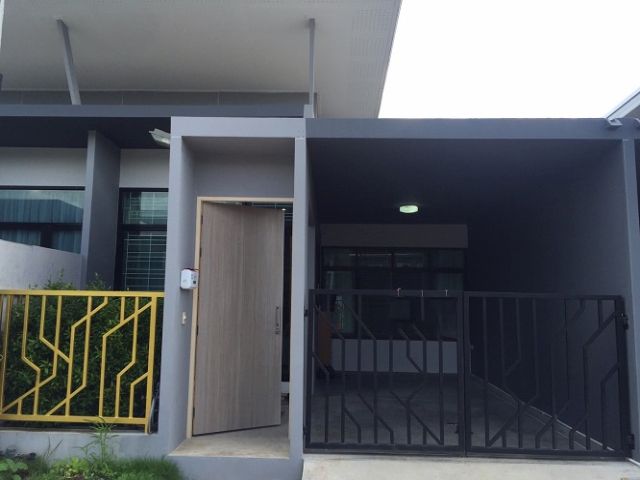 6A100794 ให้เช่าทาวน์เฮ้าส์ชั้นเดียว 2 ห้องนอน1 ห้องน้ำ ใกล้สวนพฤษชาติภูเก็ต