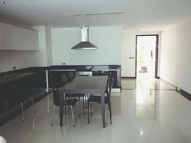 6C120163 ทาวน์เฮาส์โฮม 3 ชั้น 3 ห้องนอน 4 ห้องน้ำ พื้นที่ 36 ตรว.