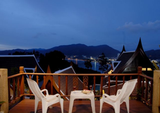 ขายบ้านวิลล่าสูง 2 ชั้นพร้อมสระว่ายน้ำส่วนตัว  วิวทะเล เจ้าของขายเอง