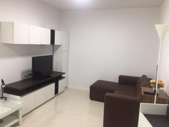 6A100810 ให้เช่าคอนโดในโครงการมีระดับ พื้นที่ 45.54 ตรม. เฟอร์นิเจอร์ครบครัน