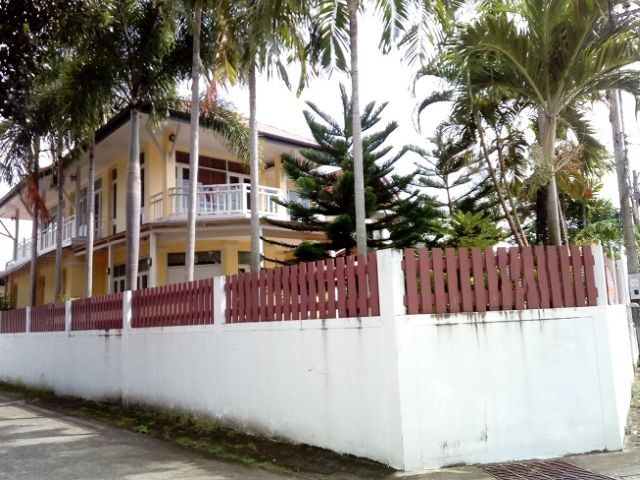 6A90669 ให้เช่าบ้านเดี่ยว 2 ชั้น 4 ห้องนอน 3 ห้องน้ำ ใกล้ท่าเรืออ่าวฉลอง