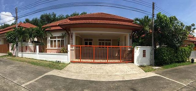 6A111159 ให้เช่าบ้านเดียวชั้นเดียว 3 ห้องนอน 2 ห้องน้ำ พื้นที่ 64 ตรว.