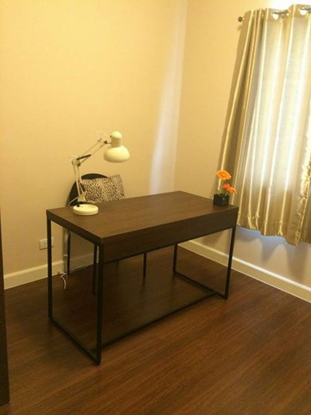 6A111153 ให้เช่าทาวน์เฮ้าส์ 2 ชั้น 2 นอน 2 น้ำ 1 ห้องทำงาน.