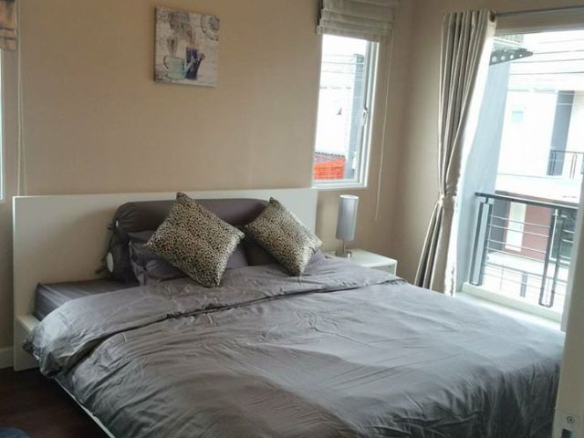 6A111153 ให้เช่าทาวน์เฮ้าส์ 2 ชั้น 2 นอน 2 น้ำ 1 ห้องทำงาน.