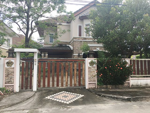 6A100821 ให้เช่าบ้านเดี่ยว 2 ชั้น 3 ห้องนอน 3 ห้องน้ำ ราคาเช่าเดือนละ 25,000 บาท